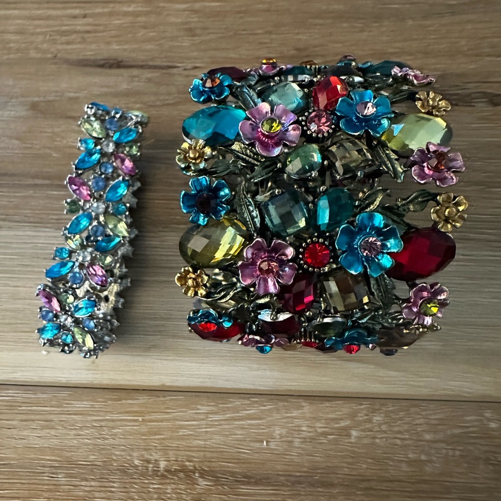 Modern Colorful Rhinestone Bracelets (2)
